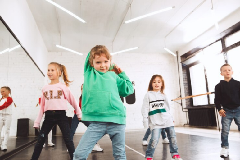 Stage initiation danse 6-7 ans 🕺