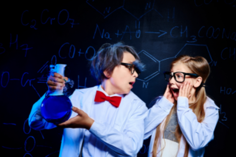 Stage petits scientifiques 6-11 ans 🧪
